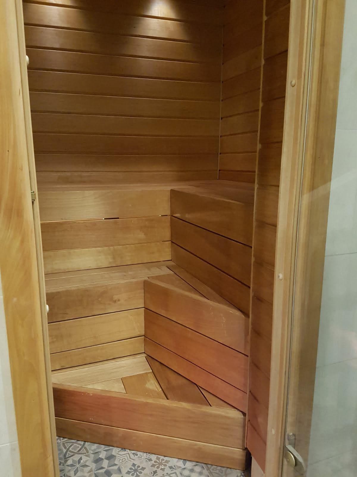 Kompakti sauna yksilöllisellä ratkaisulla